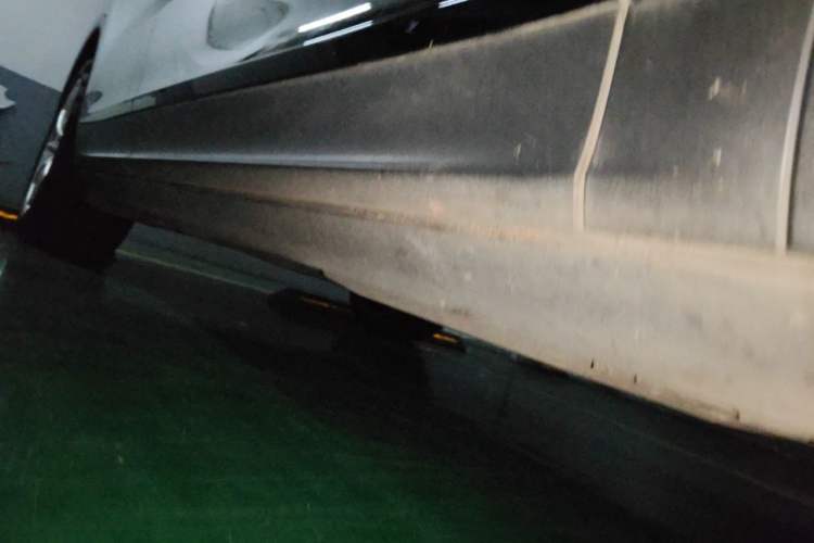 Used Porsche Cayenne E-Hybrid  Chassis Front Right