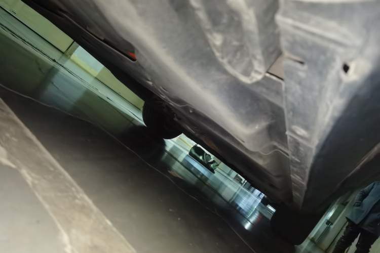Used Porsche Cayenne E-Hybrid 2019 Cayenne E-Hybrid 2.0T Chassis Rear Right