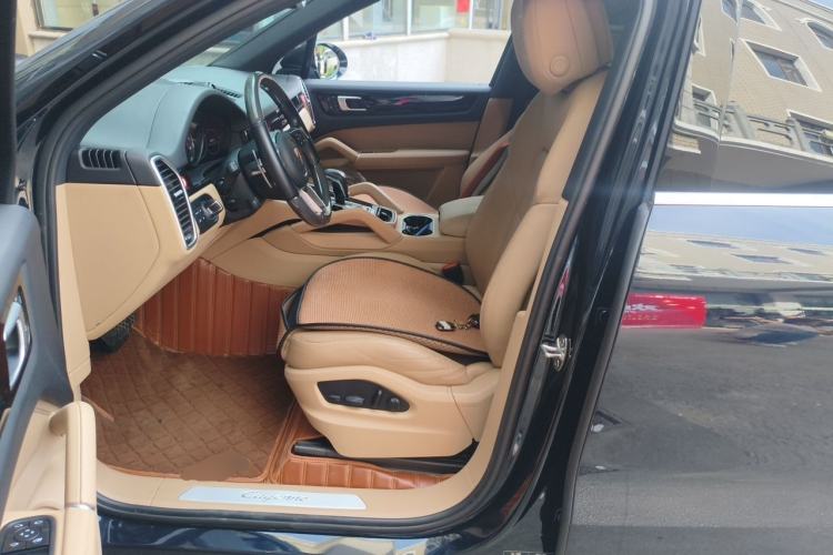 Used Porsche Cayenne E-Hybrid 2019 Cayenne E-Hybrid 2.0T Driver Seat