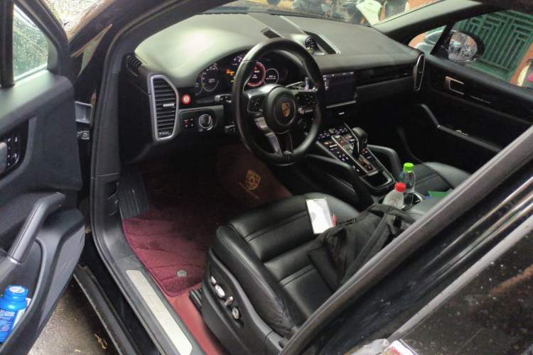 Used Porsche Cayenne E-Hybrid 2019 Cayenne E-Hybrid 2.0T Driver Seat