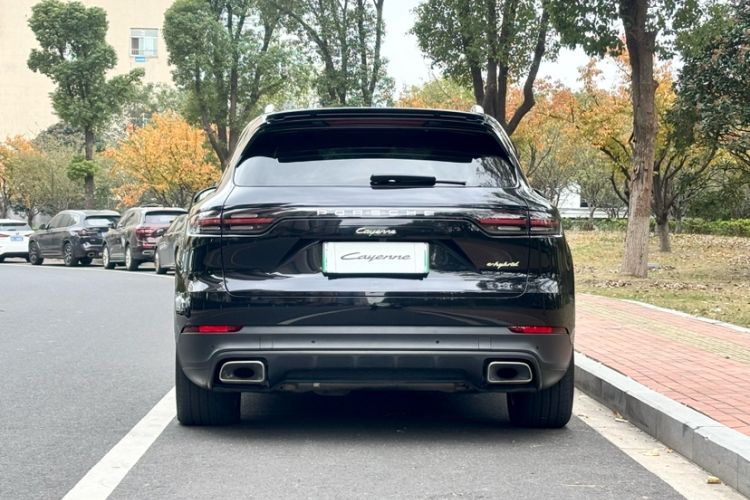 Used Porsche Cayenne E-Hybrid 2019 Cayenne E-Hybrid 2.0T Exterior 4