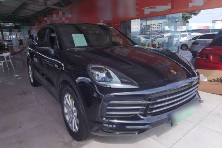 Used Porsche Cayenne E-Hybrid 2019 Cayenne E-Hybrid 2.0T Front Right 45 Deg