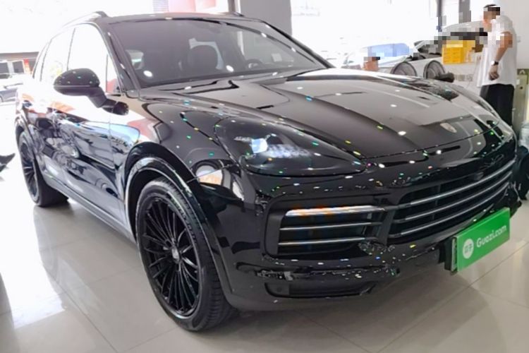 Used Porsche Cayenne E-Hybrid 2019 Cayenne E-Hybrid 2.0T Front Right 45 Deg