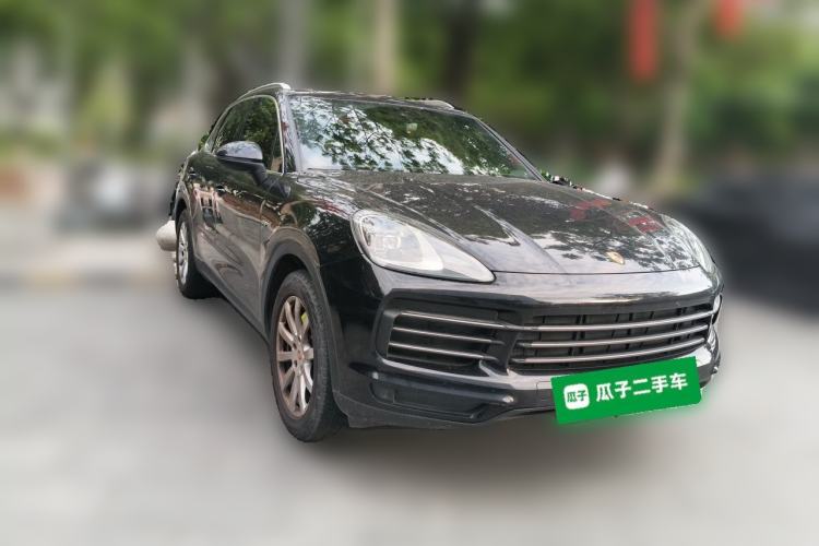 Used Porsche Cayenne E-Hybrid 2019 Cayenne E-Hybrid 2.0T Front Right 45 Deg