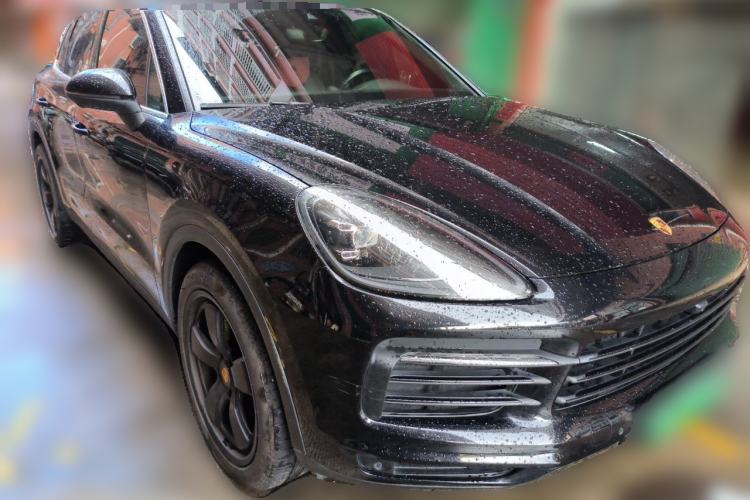 Used Porsche Cayenne E-Hybrid 2019 Cayenne E-Hybrid 2.0T Front Right 45 Deg