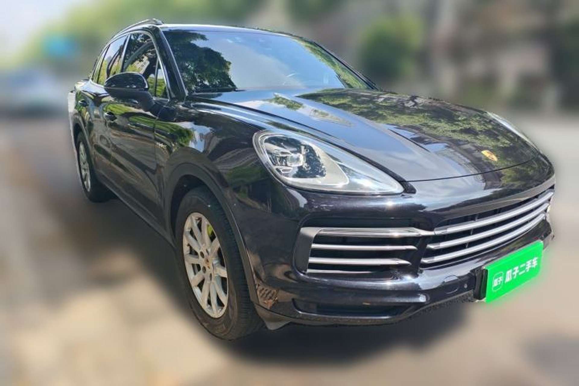 Used Porsche Cayenne E-Hybrid 2019 Cayenne E-Hybrid 2.0T Front Right 45 Deg