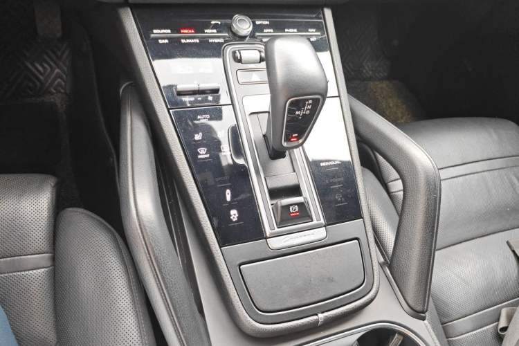 Used Porsche Cayenne E-Hybrid 2019 Cayenne E-Hybrid 2.0T Gear Lever