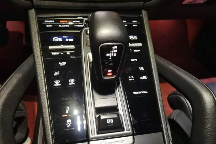 Used Porsche Cayenne E-Hybrid 2019 Cayenne E-Hybrid 2.0T Gear Lever