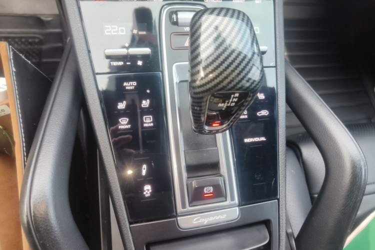 Used Porsche Cayenne E-Hybrid 2019 Cayenne E-Hybrid 2.0T Gear Lever