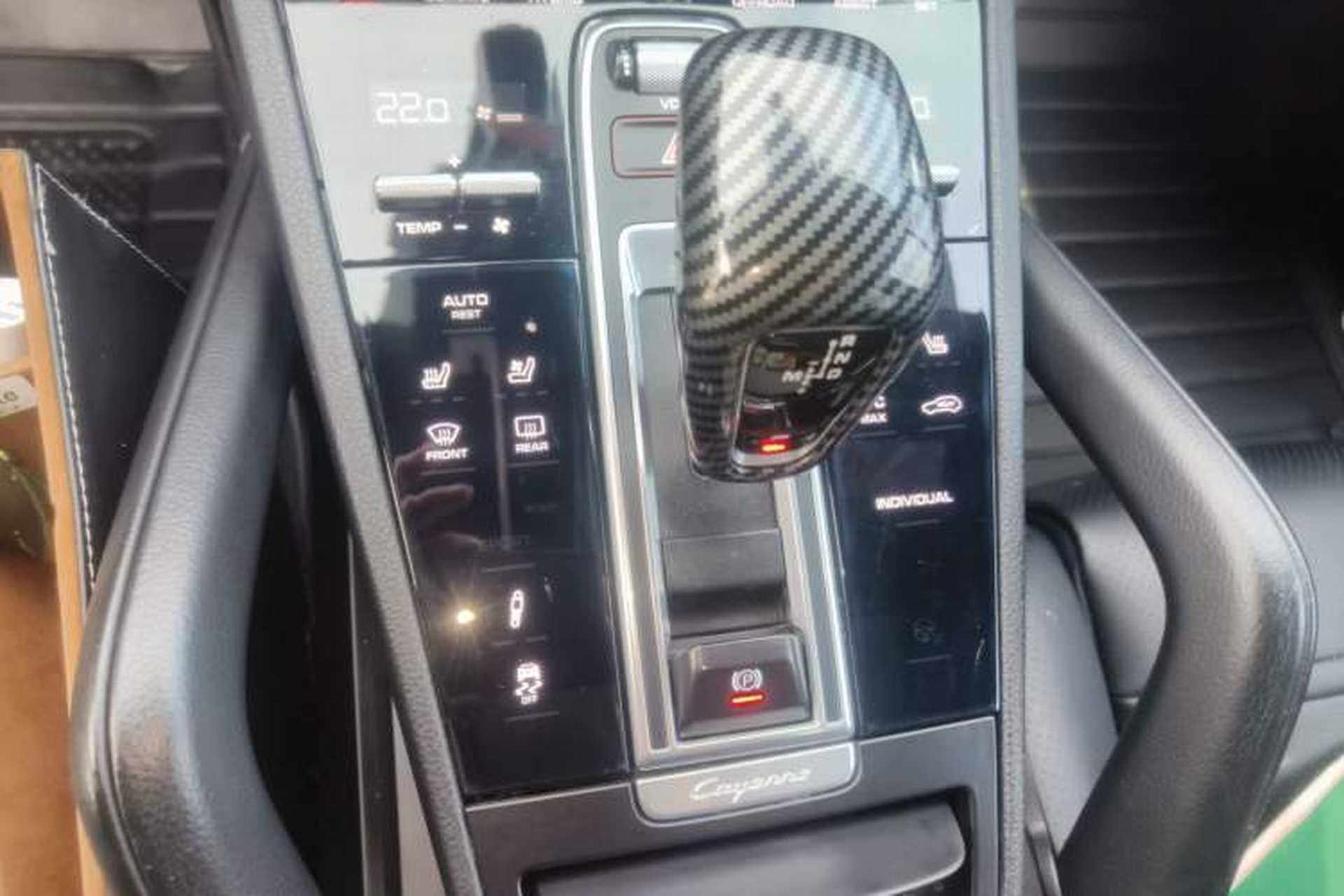 Used Porsche Cayenne E-Hybrid 2019 Cayenne E-Hybrid 2.0T Gear Lever