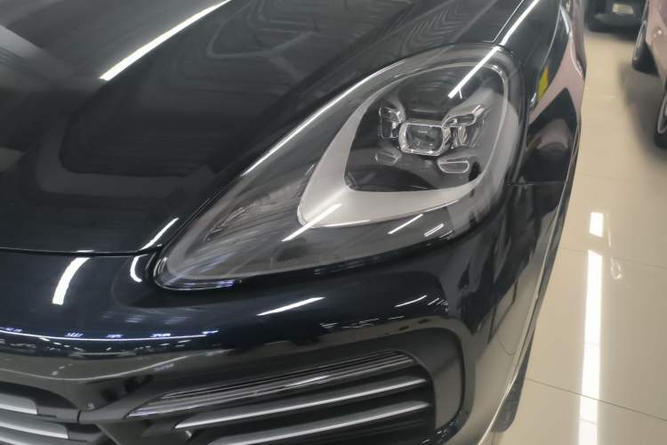 Used Porsche Cayenne E-Hybrid 2019 Cayenne E-Hybrid 2.0T Left Front Headlight
