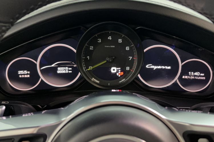 Used Porsche Cayenne E-Hybrid 2019 Cayenne E-Hybrid 2.0T Odometer Close Up