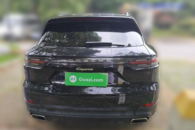 Used Porsche Cayenne E-Hybrid 2019 Cayenne E-Hybrid 2.0T Rear