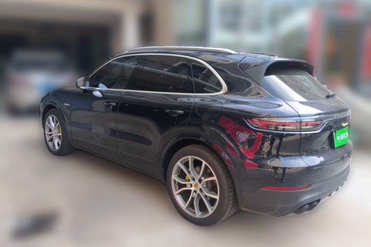 Used Porsche Cayenne E-Hybrid 2019 Cayenne E-Hybrid 2.0T Rear Left 45 Deg
