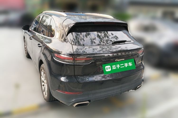 Used Porsche Cayenne E-Hybrid 2019 Cayenne E-Hybrid 2.0T Rear Left 45 Deg