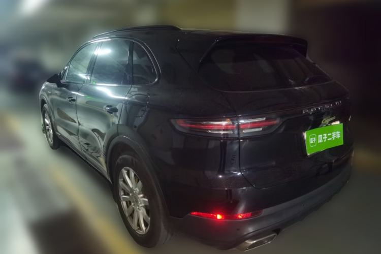 Used Porsche Cayenne E-Hybrid 2019 Cayenne E-Hybrid 2.0T Rear Left 45 Deg