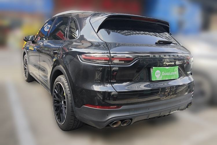 Used Porsche Cayenne E-Hybrid 2019 Cayenne E-Hybrid 2.0T Rear Left 45 Deg