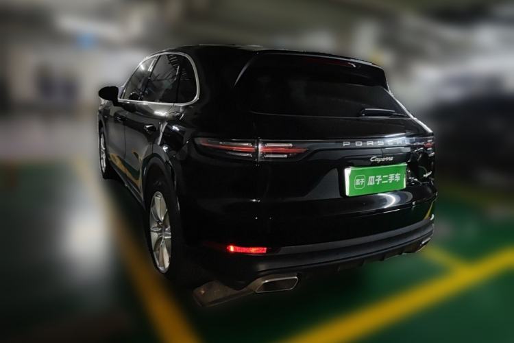 Used Porsche Cayenne E-Hybrid  Rear Left 45 Deg