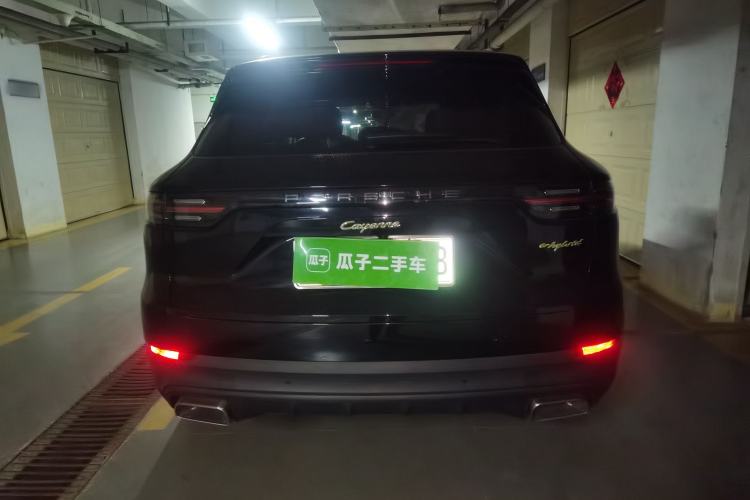 Used Porsche Cayenne E-Hybrid 2019 Cayenne E-Hybrid 2.0T Rear