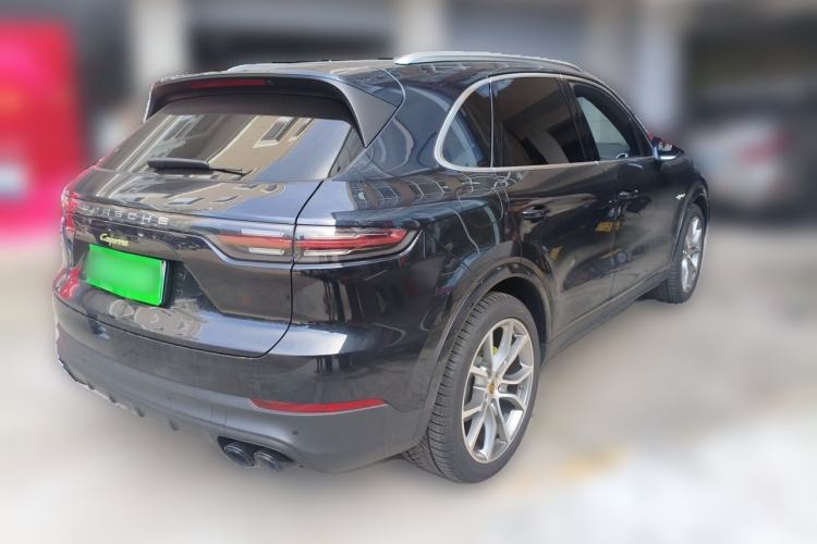 Used Porsche Cayenne E-Hybrid 2019 Cayenne E-Hybrid 2.0T Rear Right 45 Deg