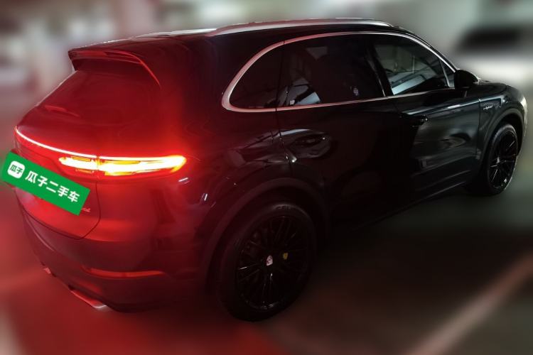 Used Porsche Cayenne E-Hybrid 2019 Cayenne E-Hybrid 2.0T Rear Right 45 Deg