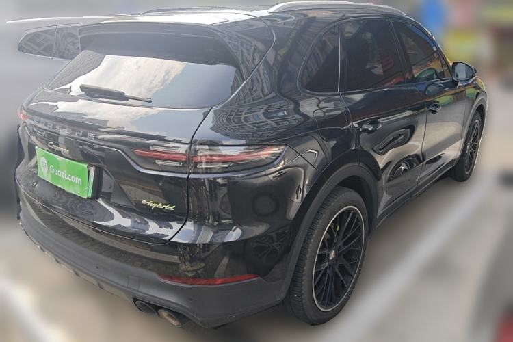 Used Porsche Cayenne E-Hybrid 2019 Cayenne E-Hybrid 2.0T Rear Right 45 Deg