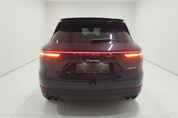 Used Porsche Cayenne E-Hybrid 2019 Cayenne E-Hybrid 2.0T Rear
