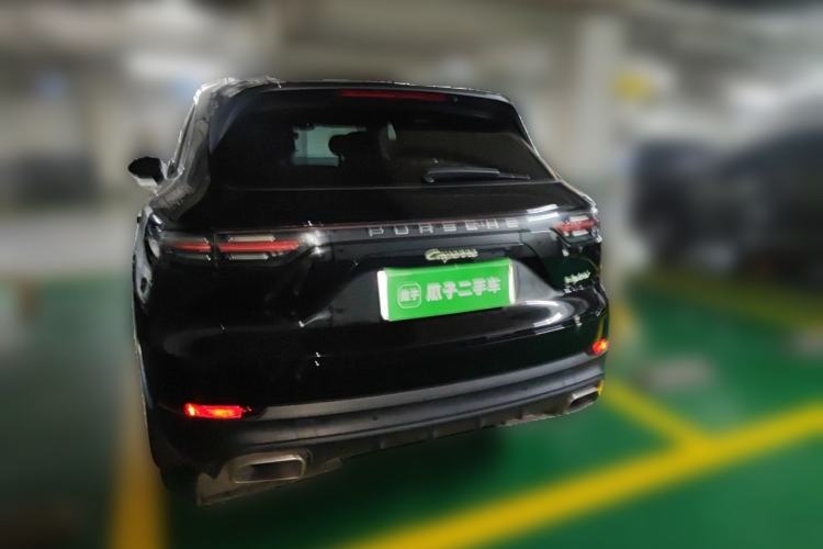 Used Porsche Cayenne E-Hybrid  Rear