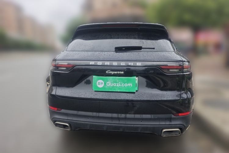 Used Porsche Cayenne E-Hybrid 2019 Cayenne E-Hybrid 2.0T Rear