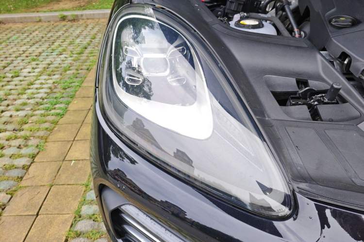 Used Porsche Cayenne E-Hybrid 2019 Cayenne E-Hybrid 2.0T Right Front Headlight