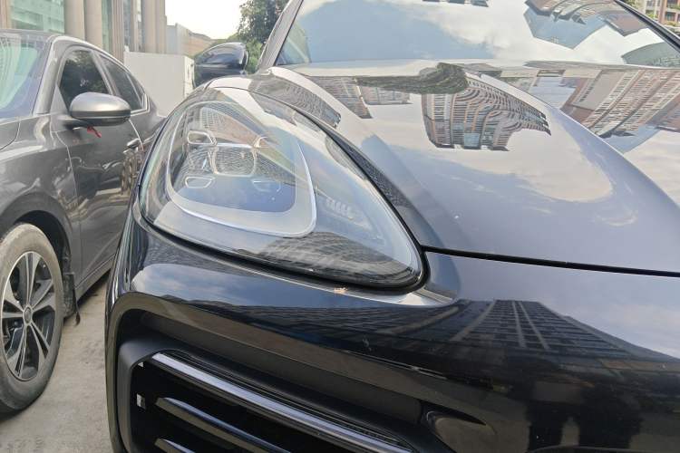 Used Porsche Cayenne E-Hybrid 2019 Cayenne E-Hybrid 2.0T Right Front Headlight