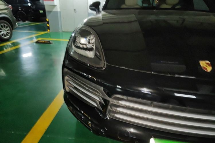 Used Porsche Cayenne E-Hybrid  Right Front Headlight