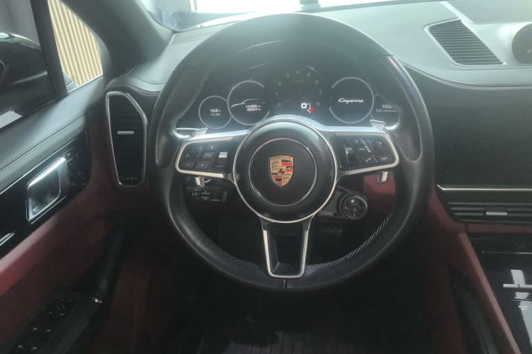 Used Porsche Cayenne E-Hybrid 2019 Cayenne E-Hybrid 2.0T Steering Wheel