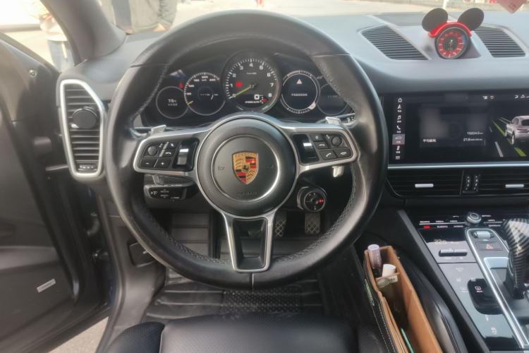 Used Porsche Cayenne E-Hybrid 2019 Cayenne E-Hybrid 2.0T Steering Wheel