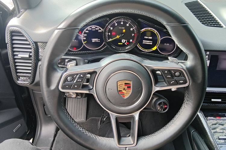 Used Porsche Cayenne E-Hybrid 2019 Cayenne E-Hybrid 2.0T Steering Wheel