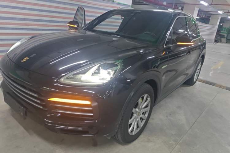Used Porsche Cayenne E-Hybrid 2019 Cayenne E-Hybrid 2.0T Guazi used car, China used car export, Used car for sale, Used  cars, Cheapest cars for sale