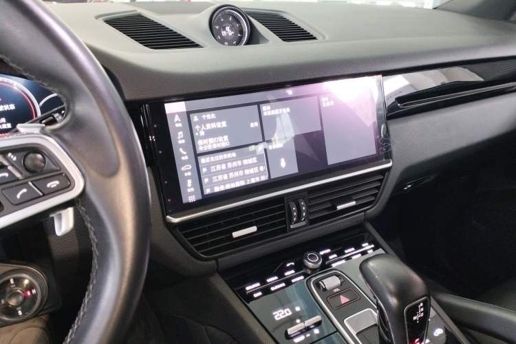 Used Porsche Cayenne E-Hybrid 2019 Cayenne E-Hybrid 2.0T Audio And AC Panel
