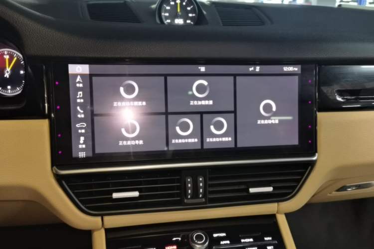 Used Porsche Cayenne E-Hybrid 2019 Cayenne E-Hybrid 2.0T Audio And AC Panel