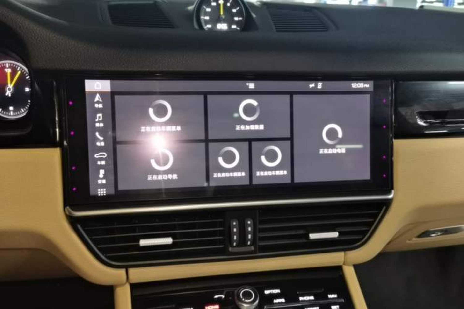 Used Porsche Cayenne E-Hybrid 2019 Cayenne E-Hybrid 2.0T Audio And AC Panel
