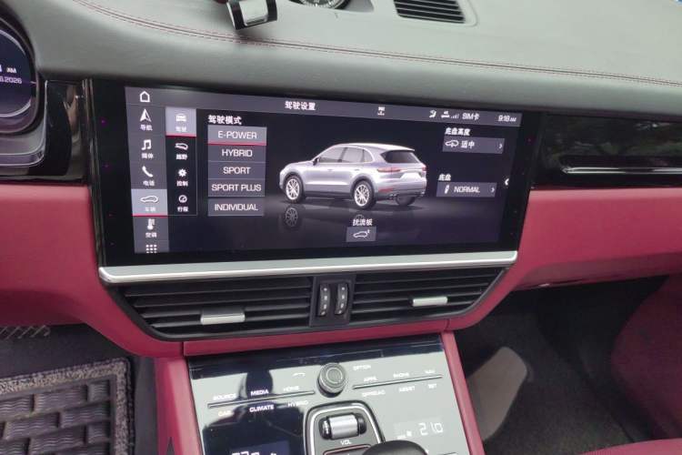 Used Porsche Cayenne E-Hybrid 2019 Cayenne E-Hybrid 2.0T Audio And AC Panel