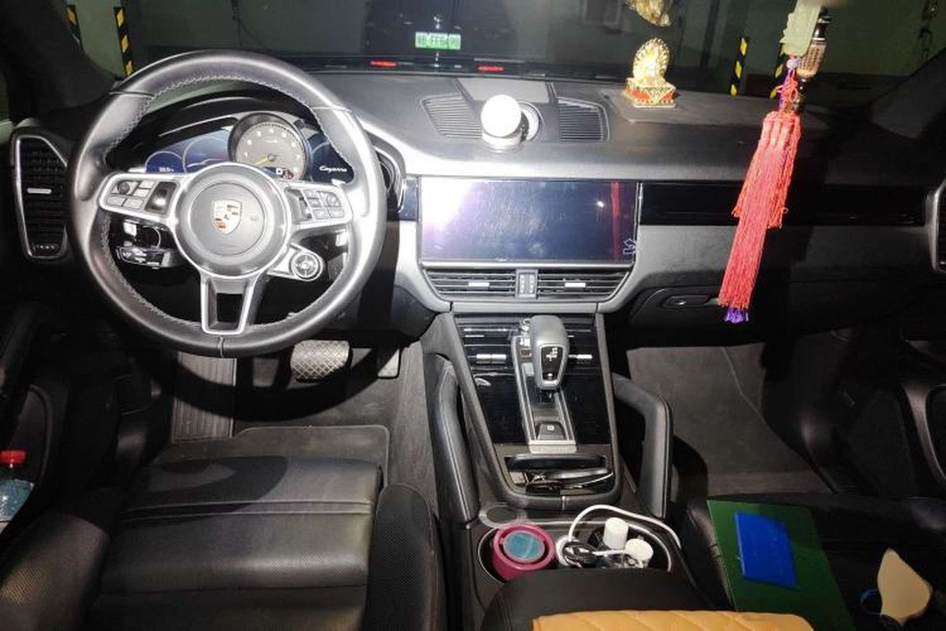 Used Porsche Cayenne E-Hybrid 2019 Cayenne E-Hybrid 2.0T Center Console