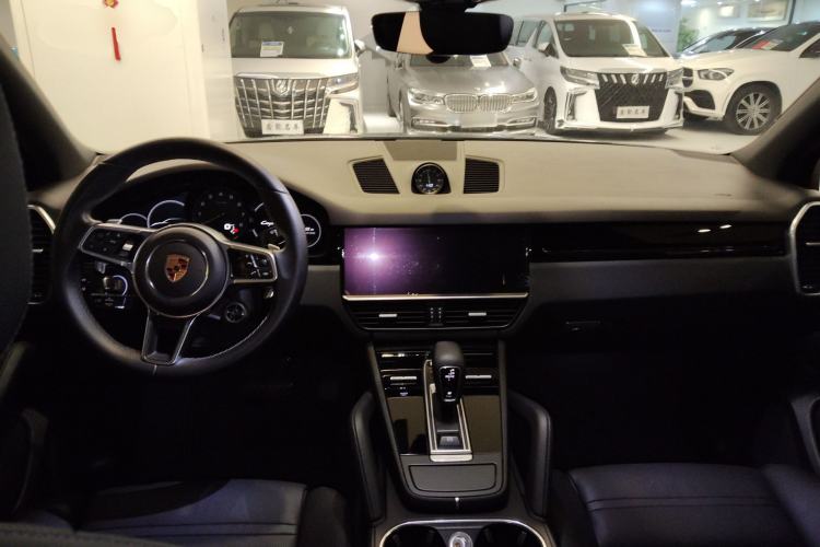 Used Porsche Cayenne E-Hybrid 2019 Cayenne E-Hybrid 2.0T Center Console