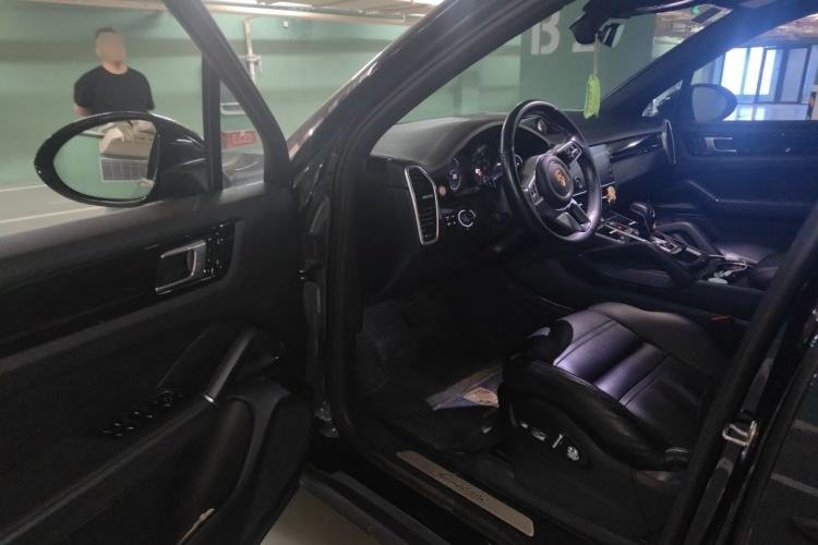 Used Porsche Cayenne E-Hybrid 2019 Cayenne E-Hybrid 2.0T Driver Seat