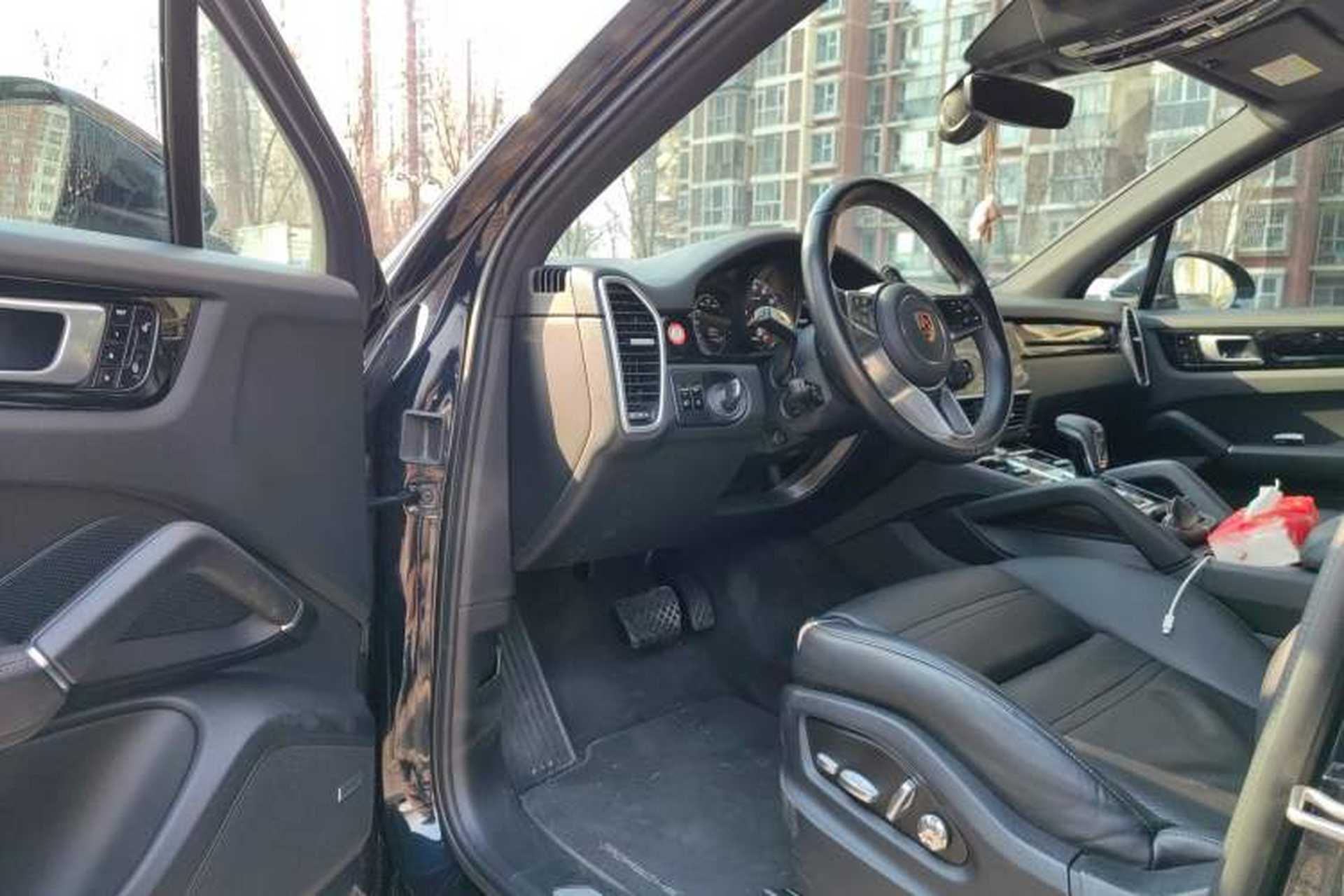 Used Porsche Cayenne E-Hybrid 2019 Cayenne E-Hybrid 2.0T Driver Seat