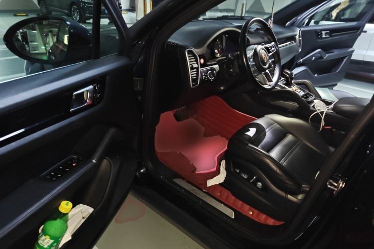 Used Porsche Cayenne E-Hybrid 2019 Cayenne E-Hybrid 2.0T Driver Seat