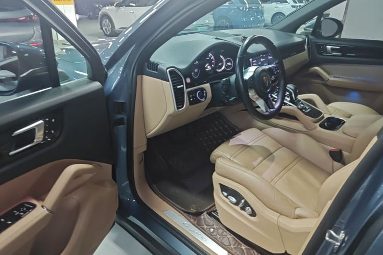 Used Porsche Cayenne E-Hybrid 2019 Cayenne E-Hybrid 2.0T Driver Seat