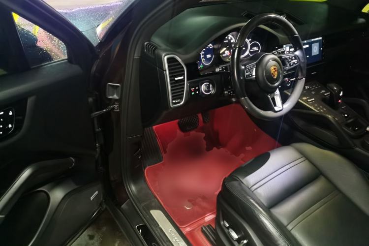 Used Porsche Cayenne E-Hybrid 2019 Cayenne E-Hybrid 2.0T Driver Seat
