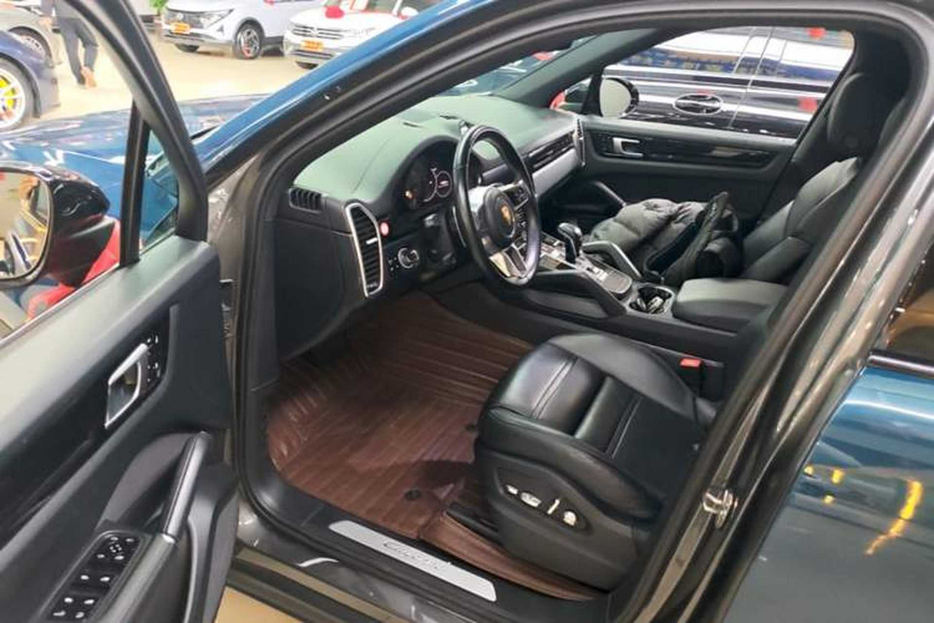 Used Porsche Cayenne E-Hybrid 2019 Cayenne E-Hybrid 2.0T Driver Seat