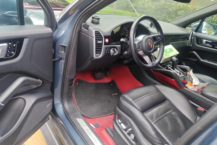 Used Porsche Cayenne E-Hybrid 2019 Cayenne E-Hybrid 2.0T Driver Seat