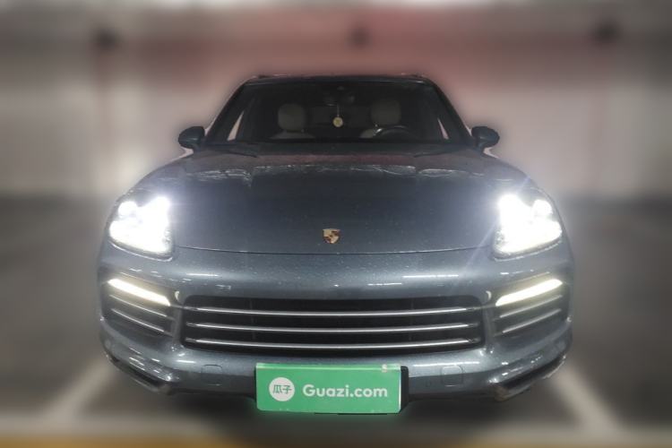 Used Porsche Cayenne E-Hybrid 2019 Cayenne E-Hybrid 2.0T Front